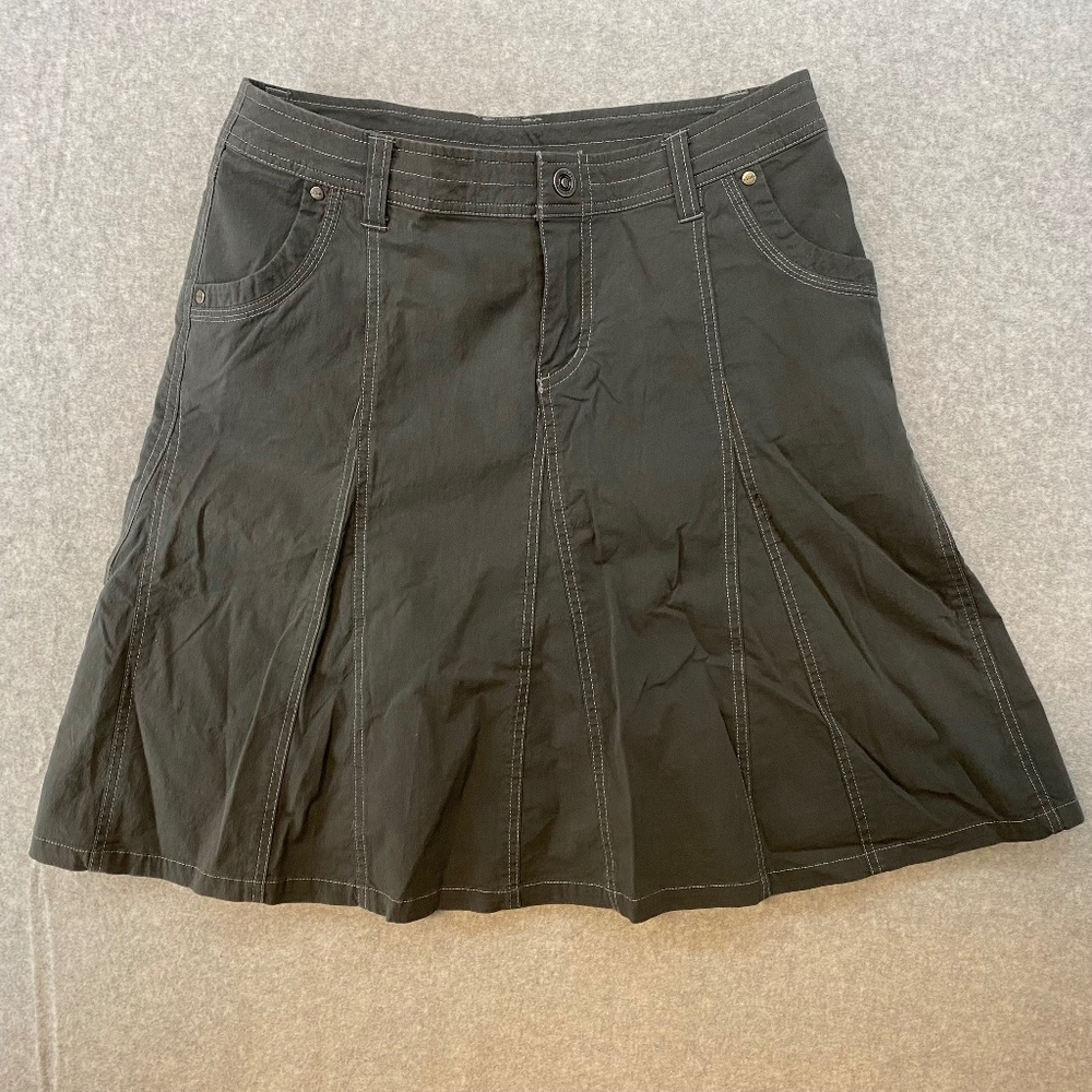 Kühl Mountain Culture Skirt • Size 8 • Grey • Outdoors • Active